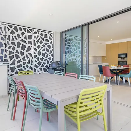 Heights - Old Town & Sea Views *